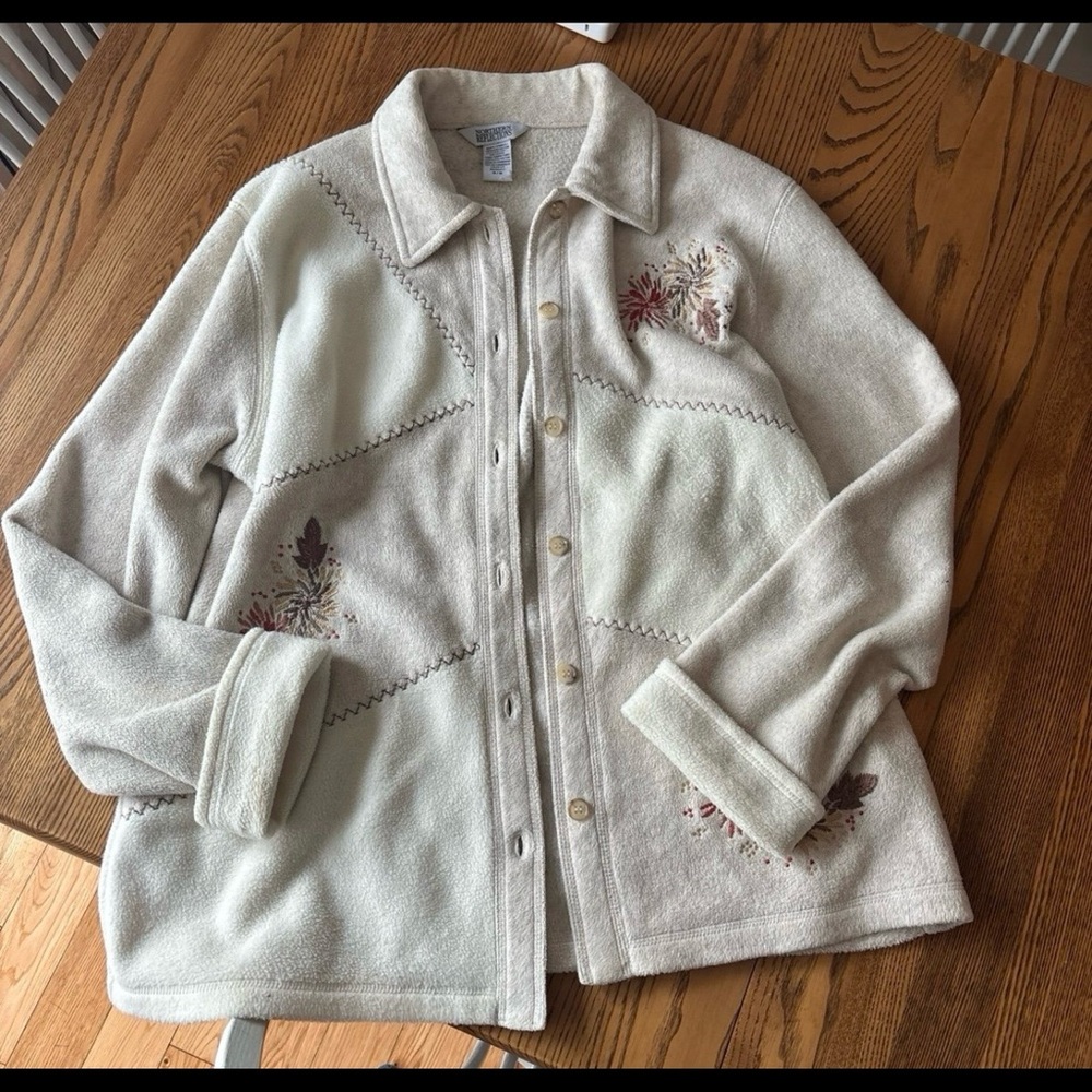 Vintage Northern Reflections Embroidered Cream Fleece Button-Up Jacket